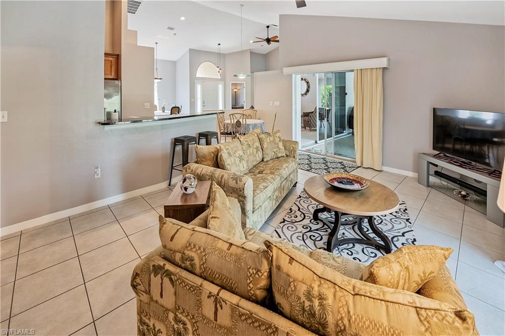10839 Sea Coral CT photo 11
