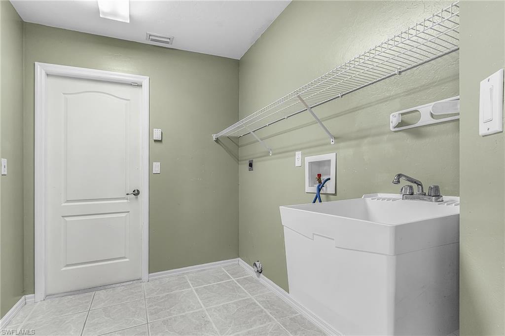 1137 SW 37th ST photo 14