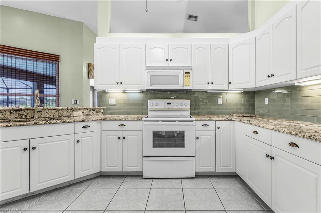 1137 SW 37th ST photo 18