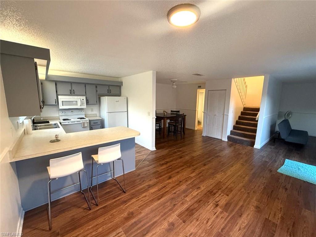1406 Park Shore CIR 3