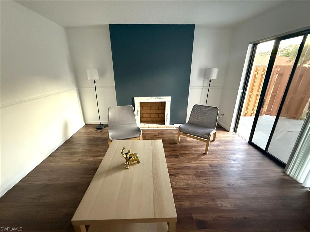 1406 Park Shore CIR 3 photo 6
