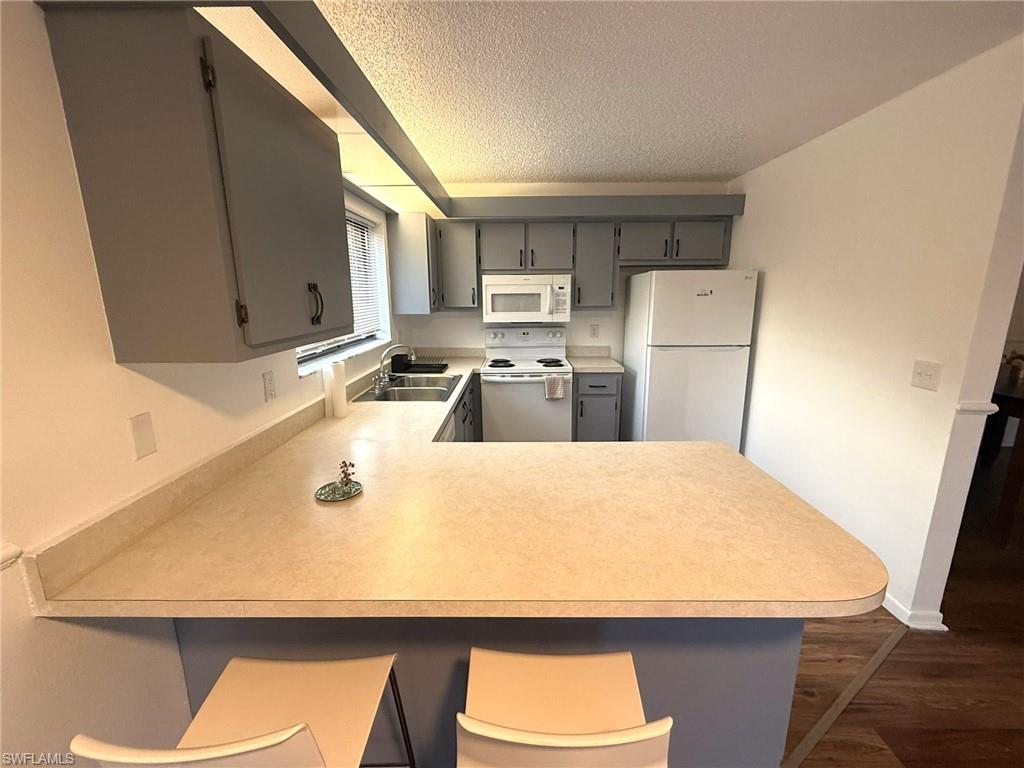 1406 Park Shore CIR 3