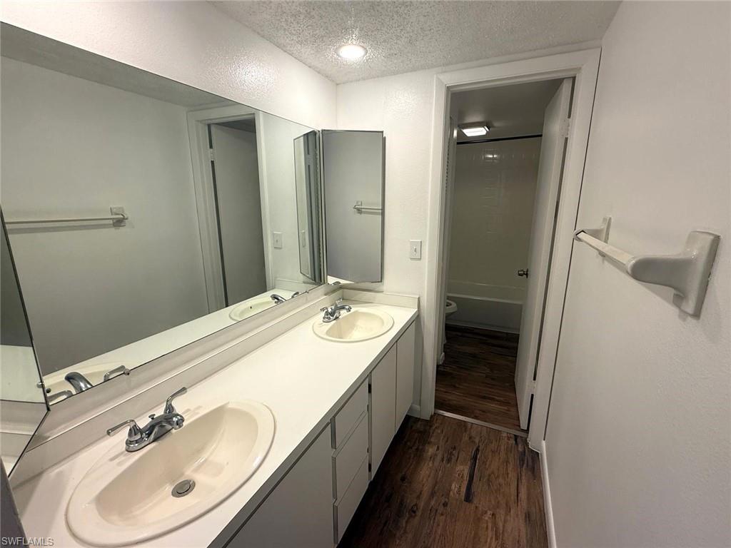 1406 Park Shore CIR 3 photo 11