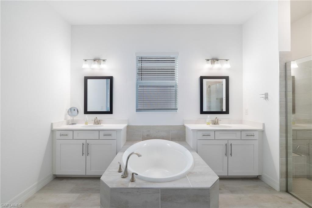 13682 Blue Bay CIR photo 18