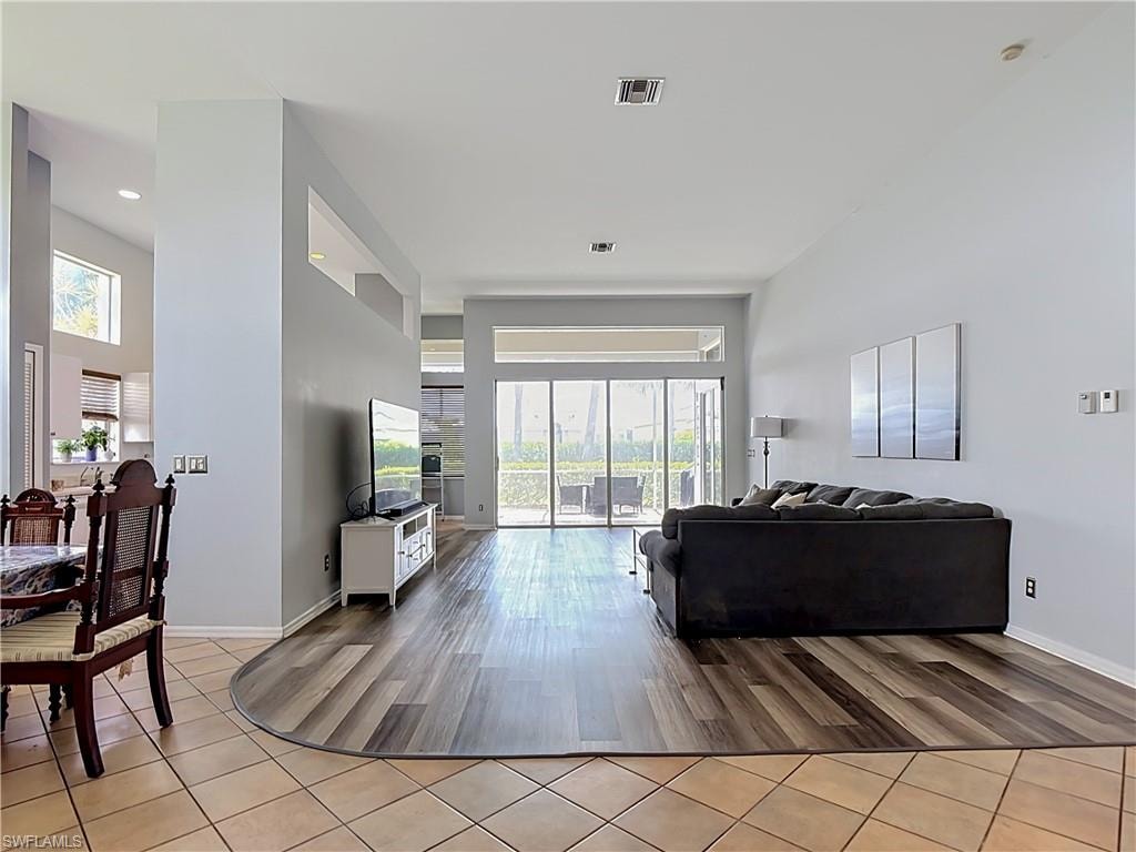 19372 Silver Oak DR