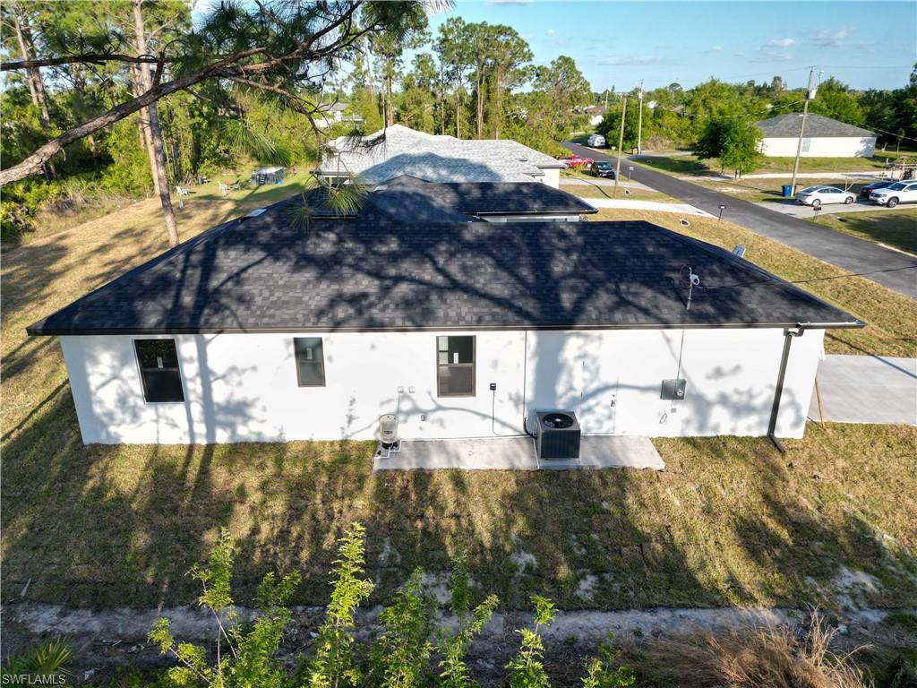 Aerial view of property and surrounding area