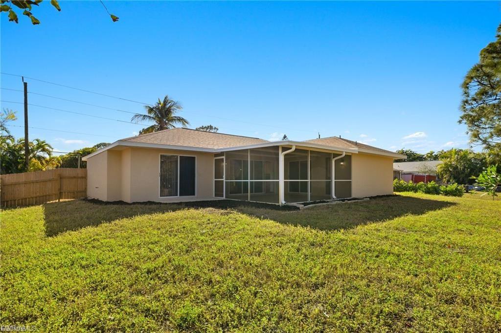 8093 Caloosa RD