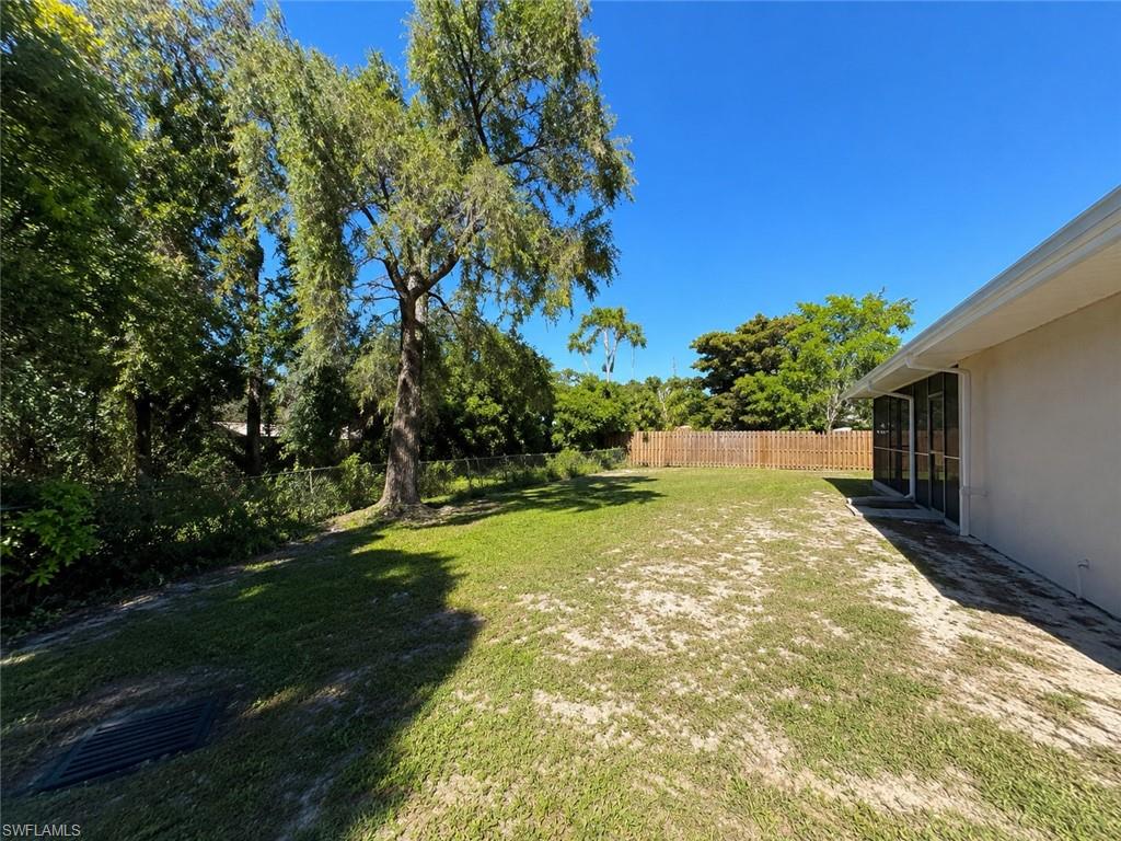 8093 Caloosa RD photo 32