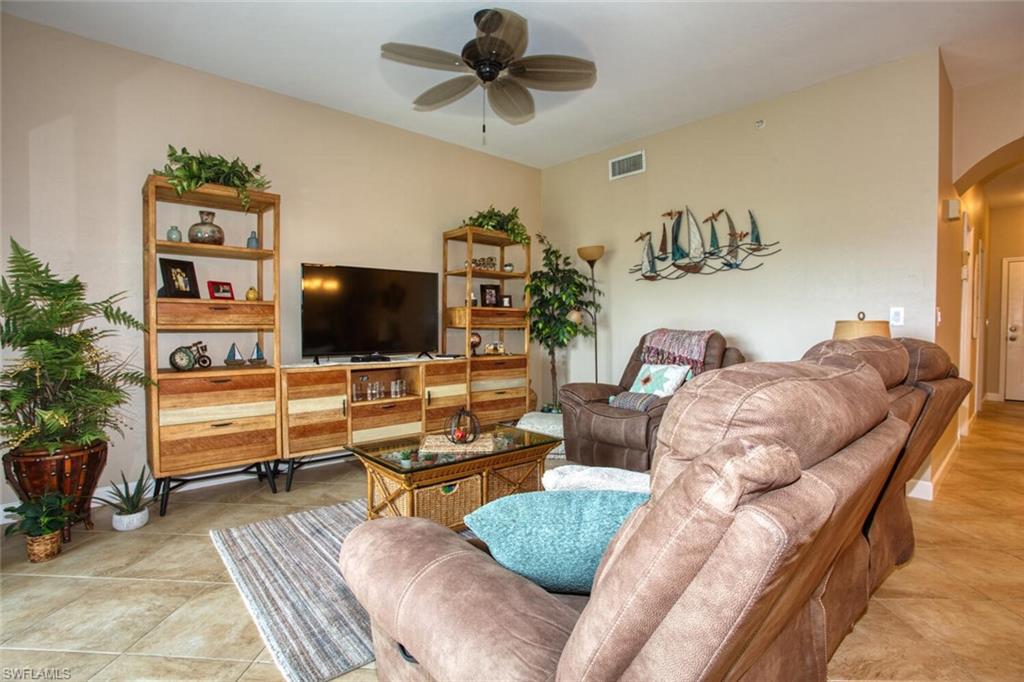 8076 Queen Palm LN 416