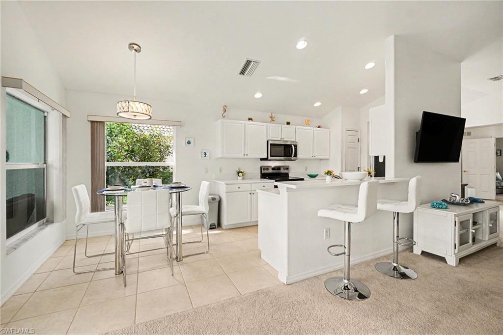 10021 Colonial Country Club BLVD photo 12
