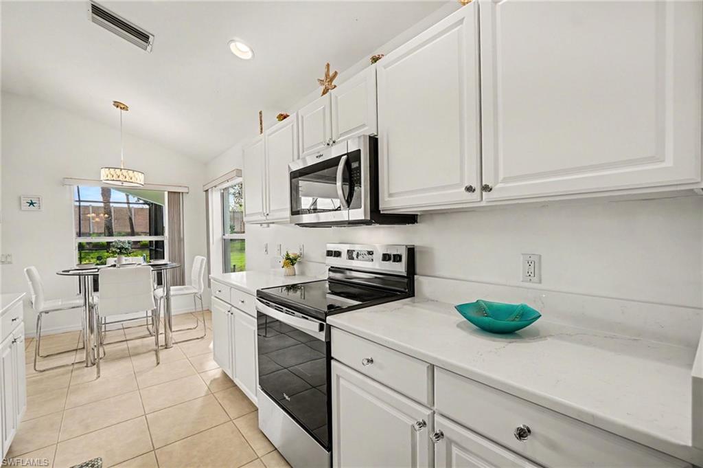 10021 Colonial Country Club BLVD photo 14