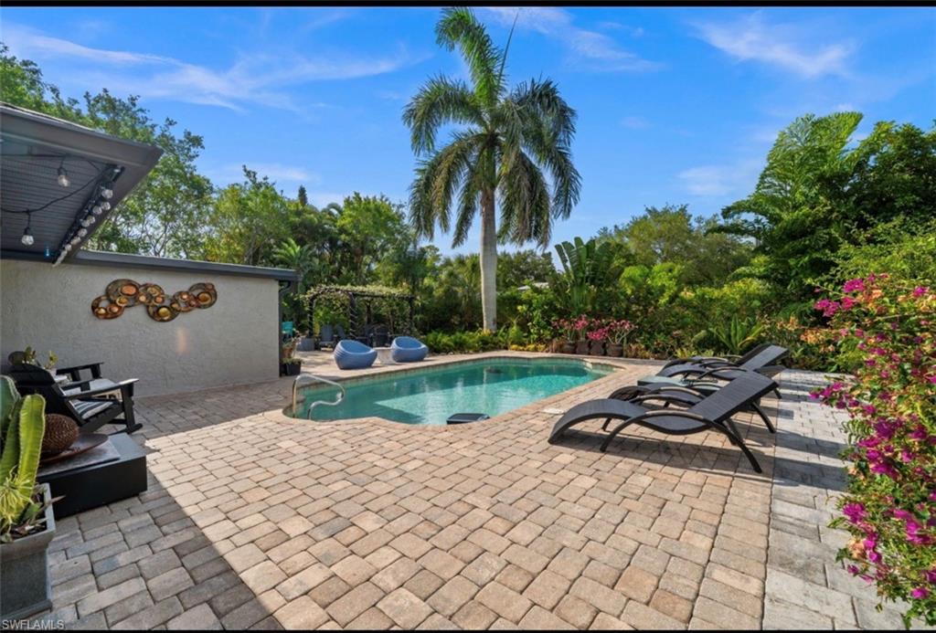 38 Willoughby DR photo 13