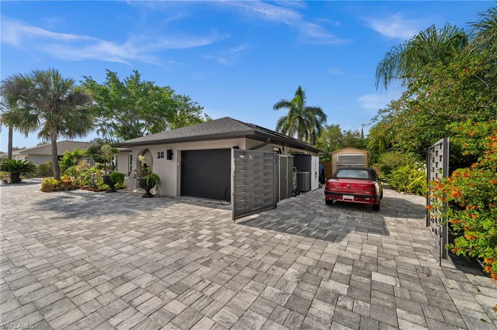38 Willoughby DR photo 9