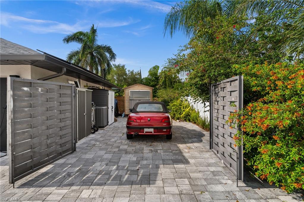 38 Willoughby DR photo 15