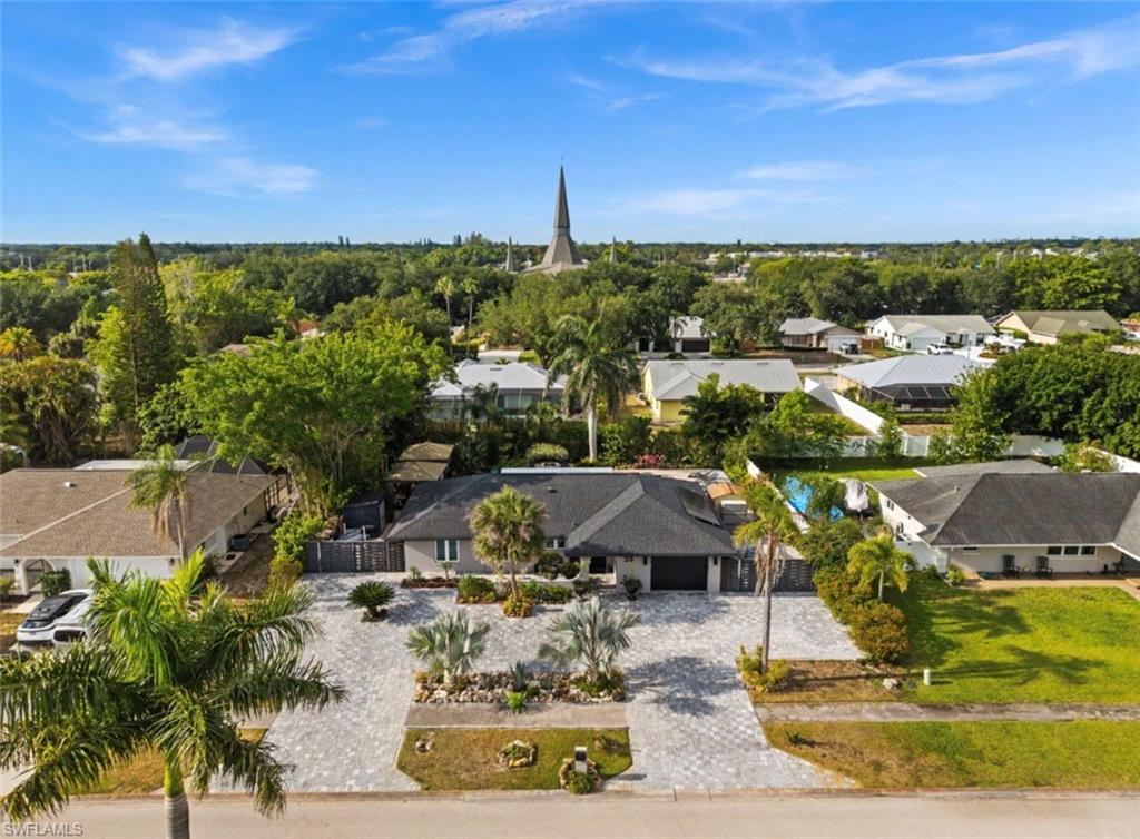 38 Willoughby DR
