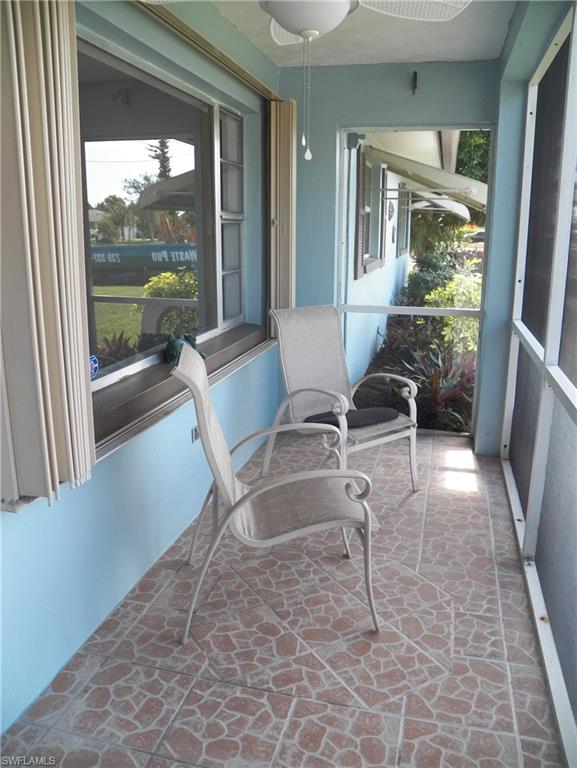 Nice screened entry
