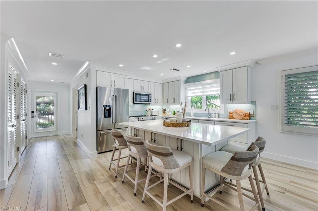 Large kitchen island seats 5.