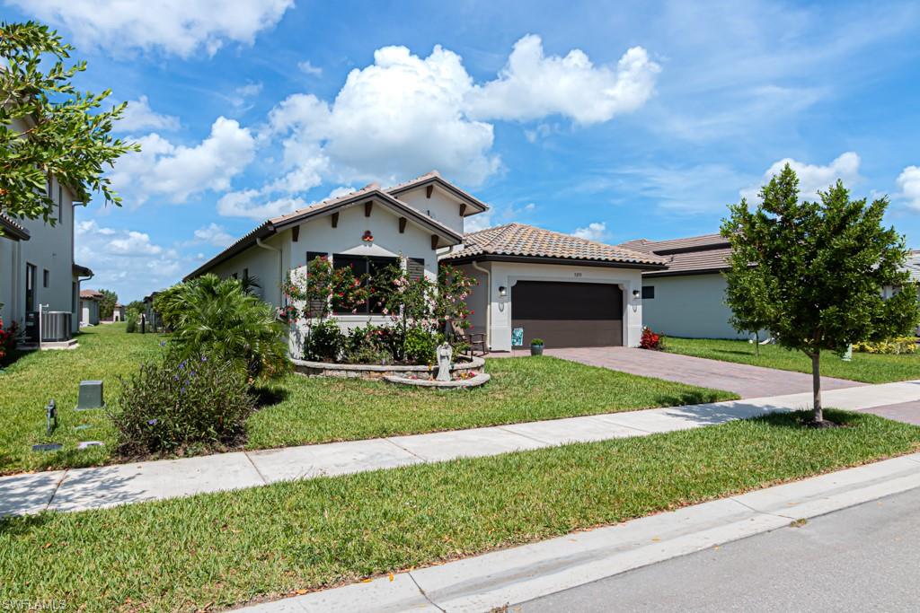 5255 Karlia DR