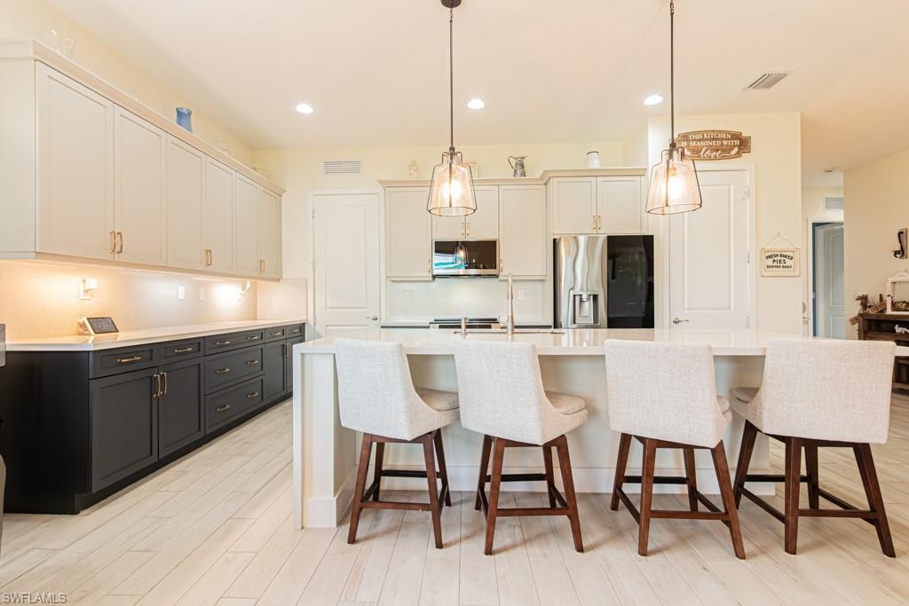 5255 Karlia DR photo 6
