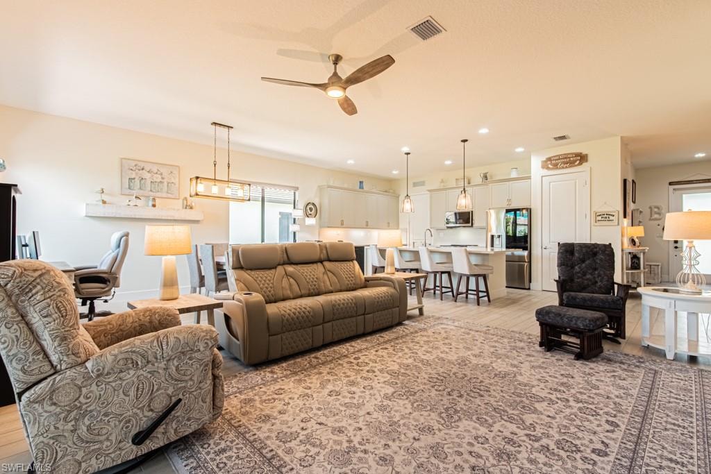 5255 Karlia DR photo 11