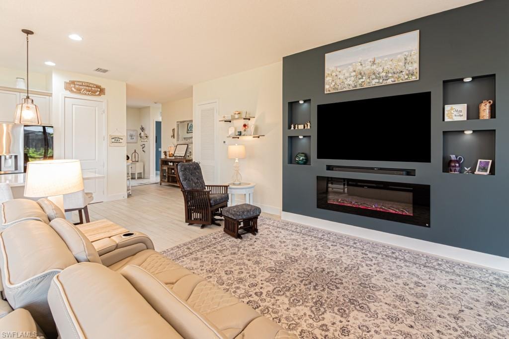 5255 Karlia DR photo 8