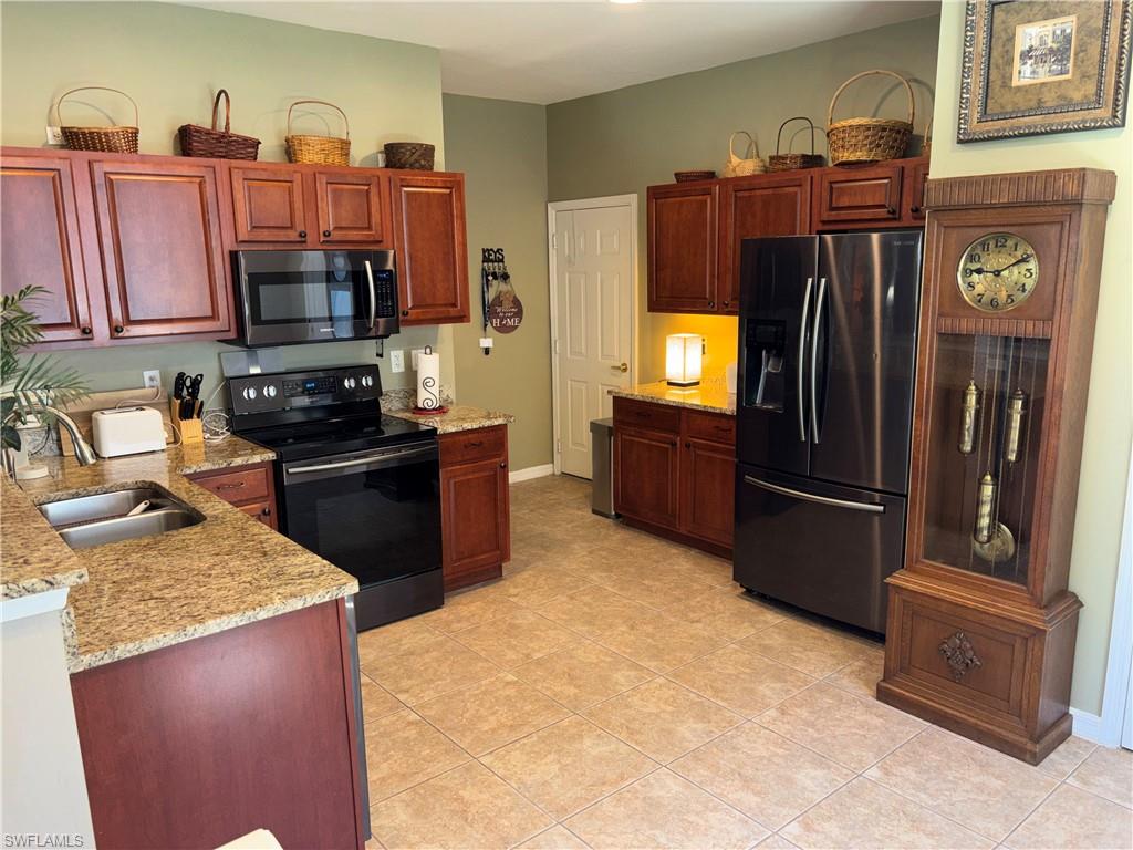 8271 Village Edge CIR 6 photo 7