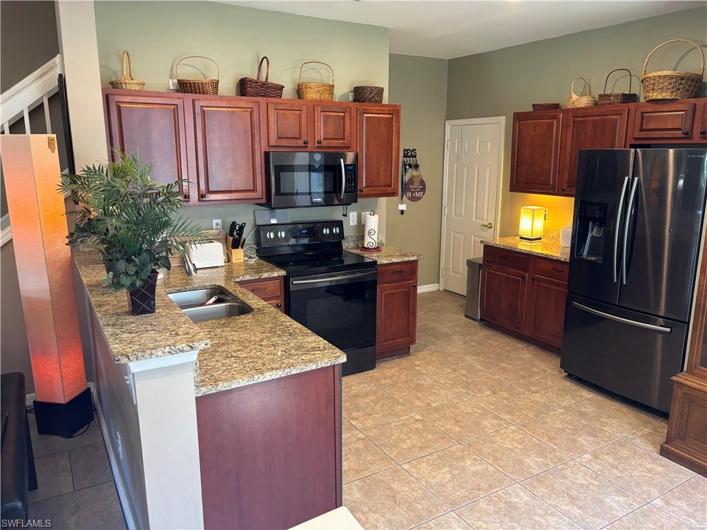 8271 Village Edge CIR 6