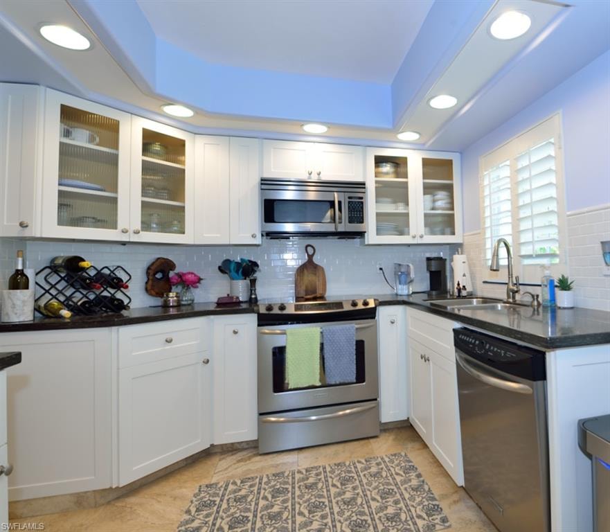 28076 CAVENDISH CT 2101 photo 9
