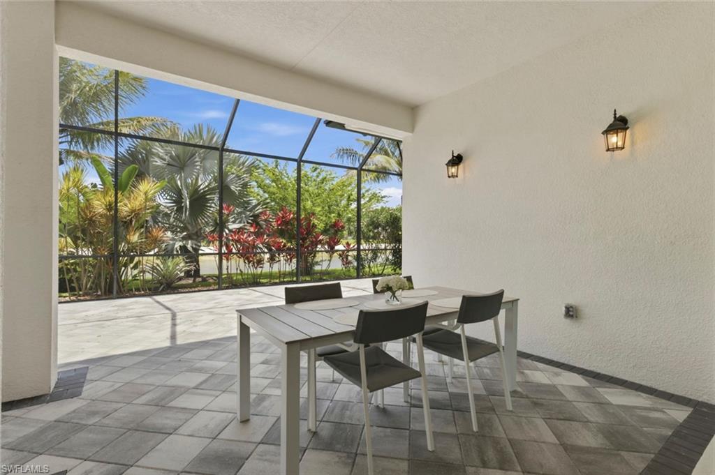 Covered outdoor dinning area