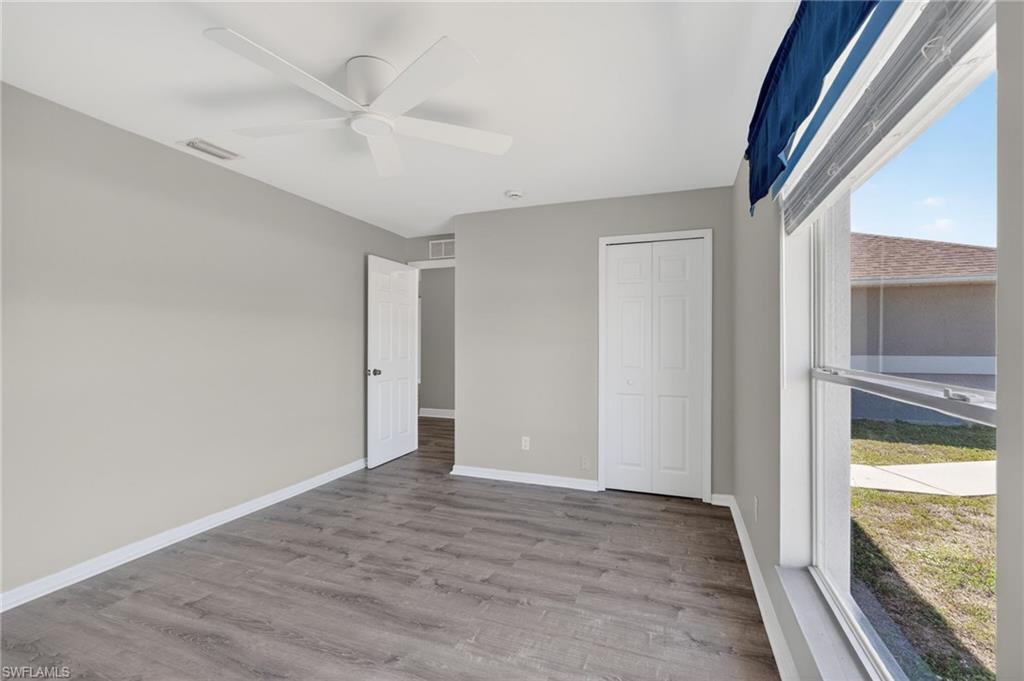 Versatile Bright Front 4th Bedroom w/Closet