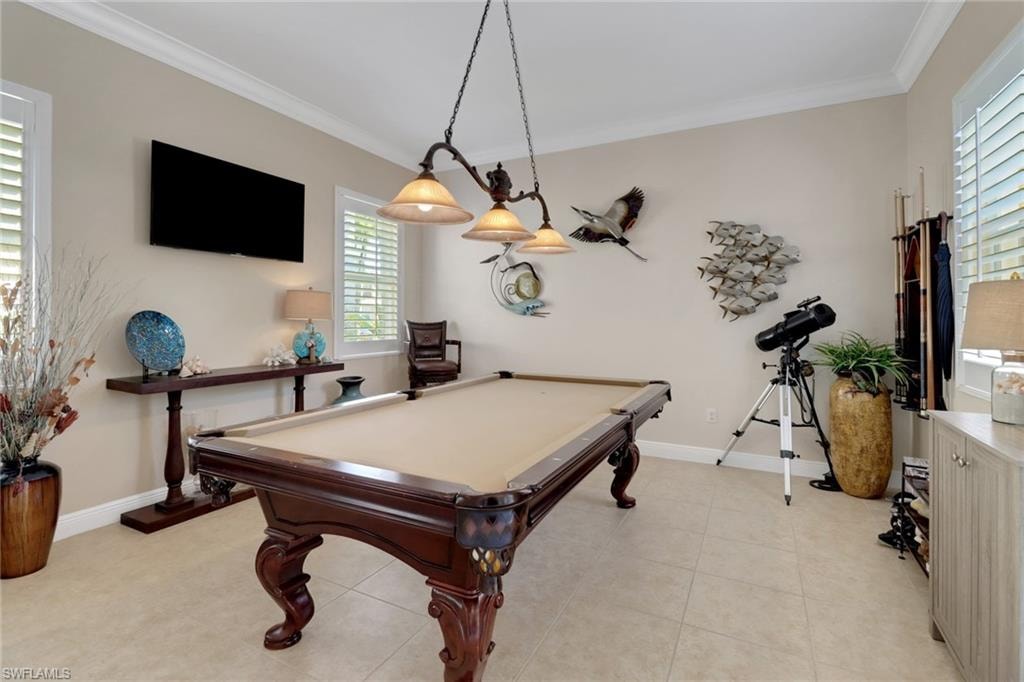 Front room - flex space