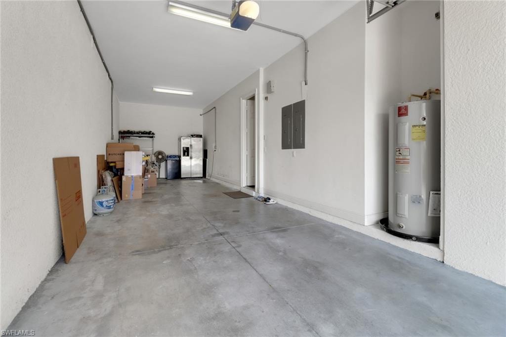 Tandem garage