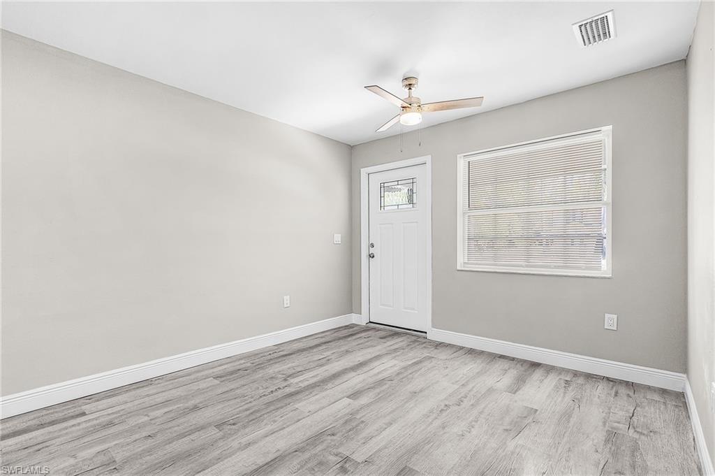 2648 Michigan AVE photo 18