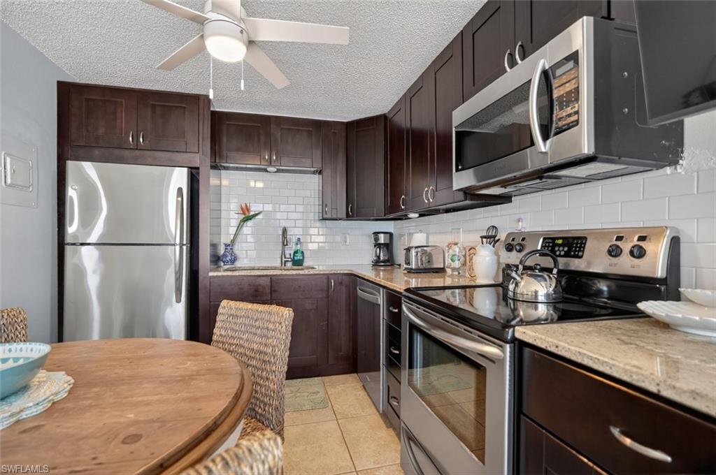 7330 Estero BLVD 702 photo 6