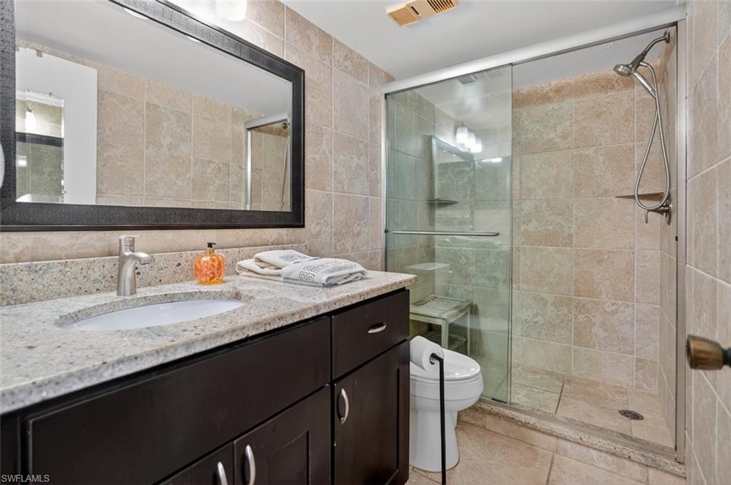 7330 Estero BLVD 702 photo 17