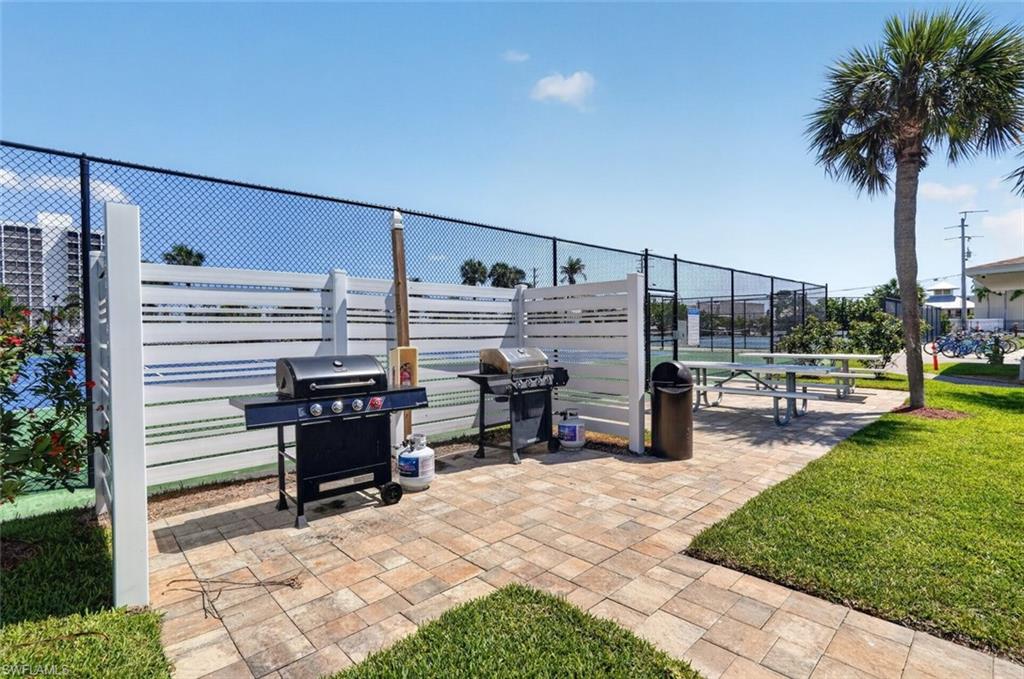 7330 Estero BLVD 702 photo 26