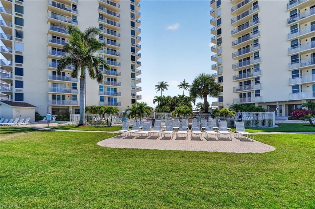 7330 Estero BLVD 702 photo 29