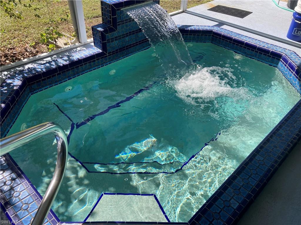 5232 Raintree LN photo 12