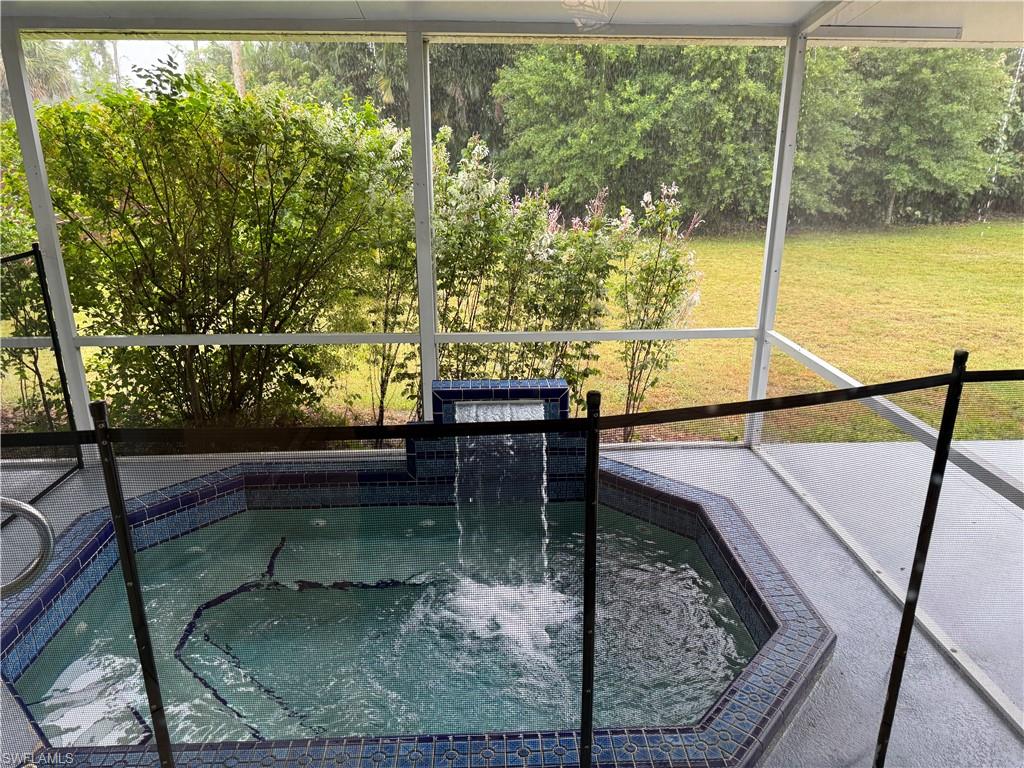5232 Raintree LN photo 10