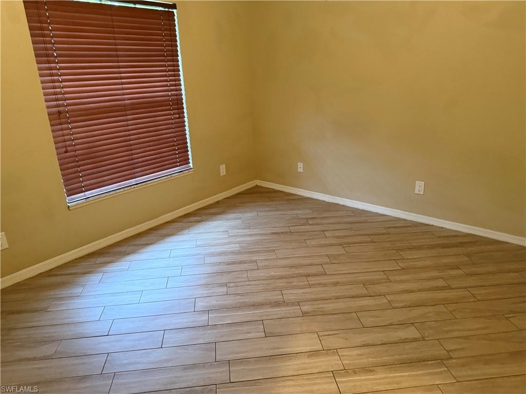 5232 Raintree LN photo 18