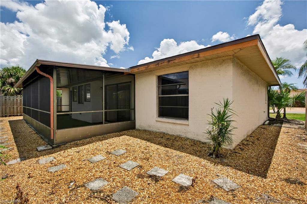 9708 Foxglove CIR photo 28