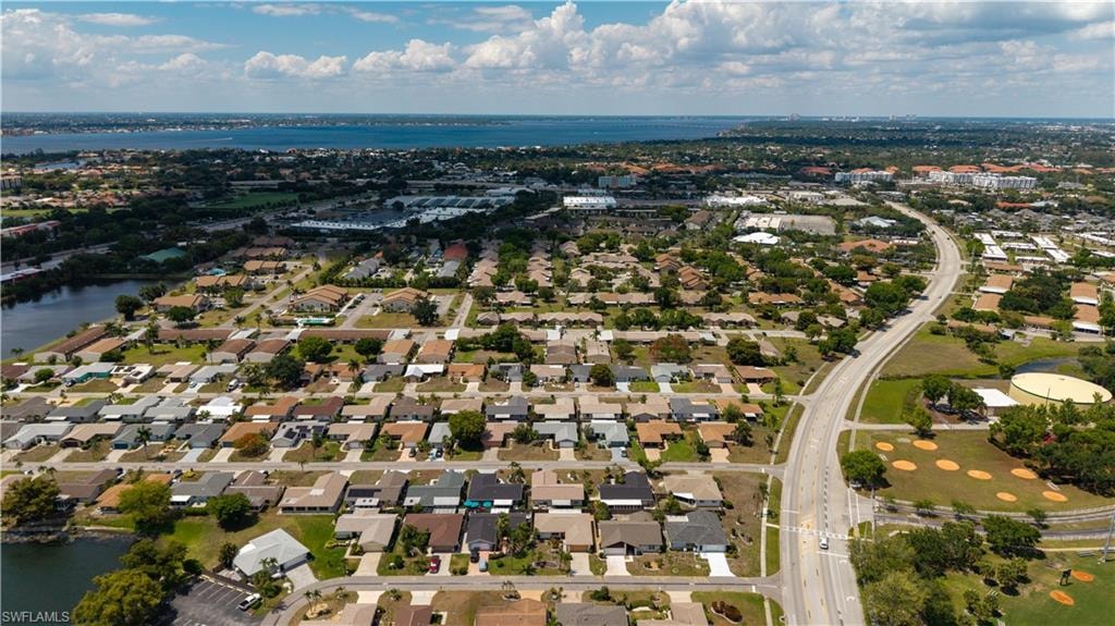 9708 Foxglove CIR photo 38