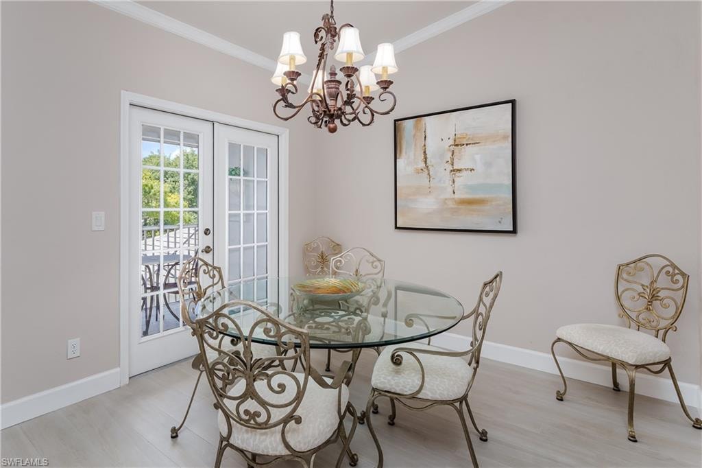 7046 Barrington CIR 202 photo 17