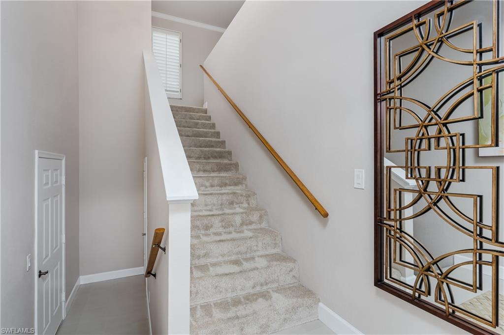 7046 Barrington CIR 202 photo 12