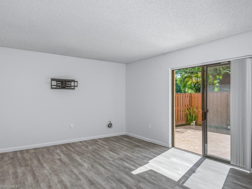 5247 Cedarbend DR 2 photo 7