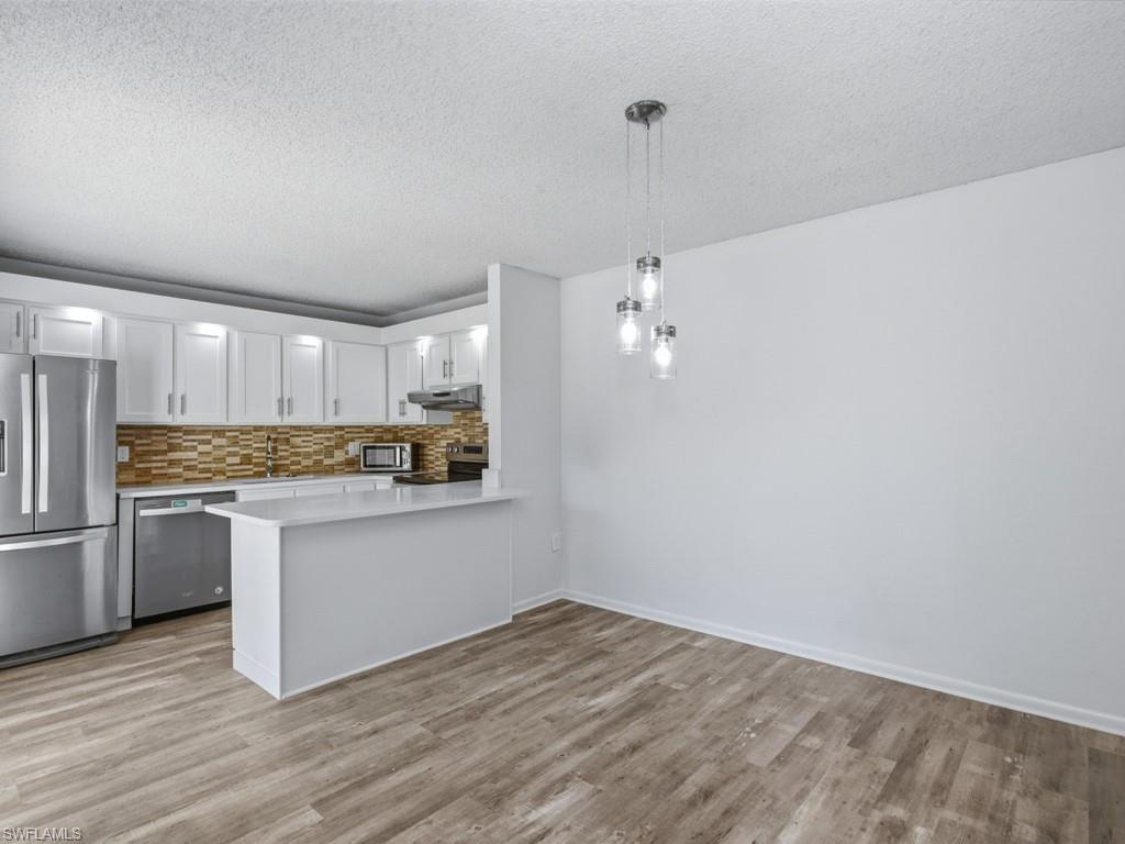 5247 Cedarbend DR 2 photo 10