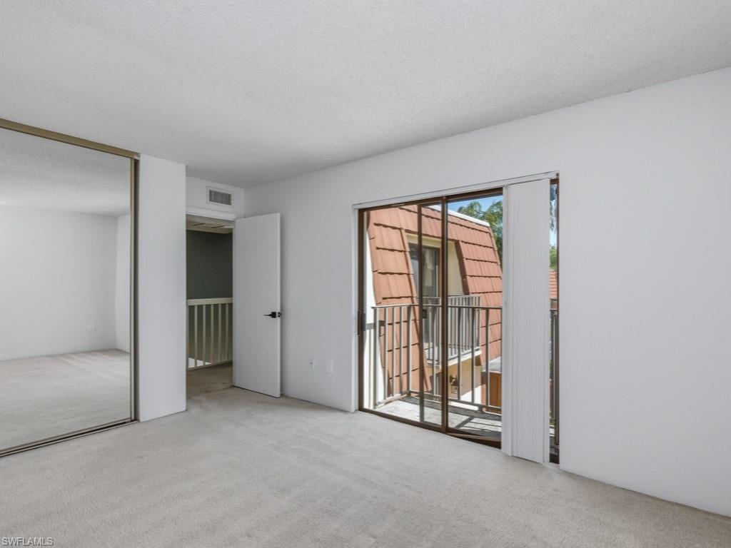 5247 Cedarbend DR 2 photo 14