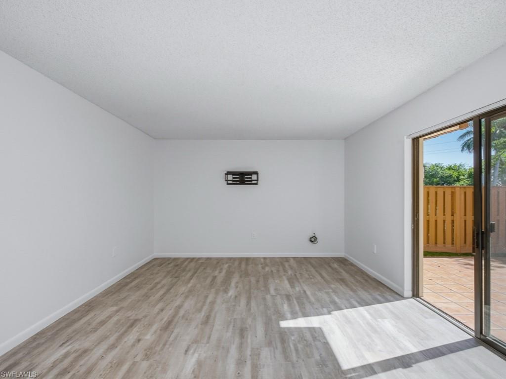 5247 Cedarbend DR 2 photo 8