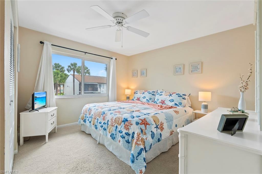 The guest bedroom also has plenty of room for a king bed