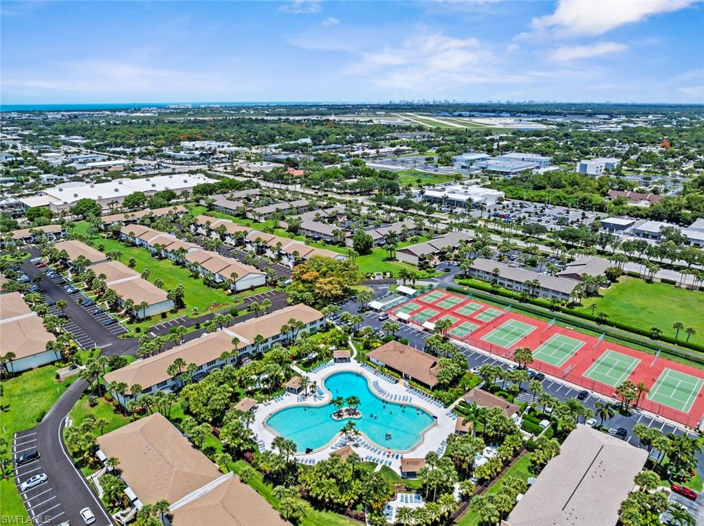 Fabulous amenities and Downtown Naples is a short drive away!